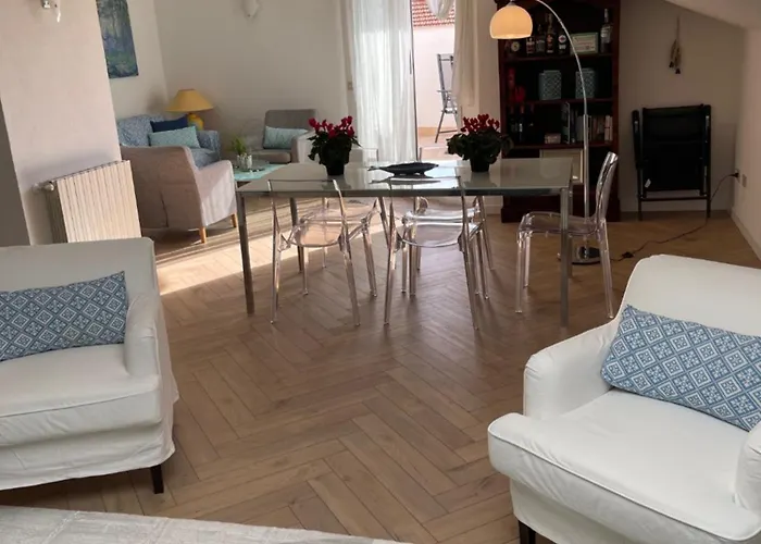 Penthouse Three Bedrooms *