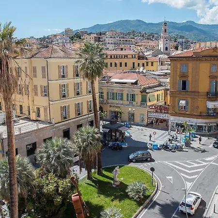 Penthouse Three Bedrooms *